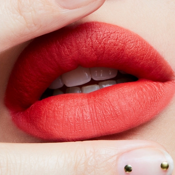 NEW IN BOX 702 Dangerous Retro Matte Lipstick MAC Full Size - Picture 5 of 15